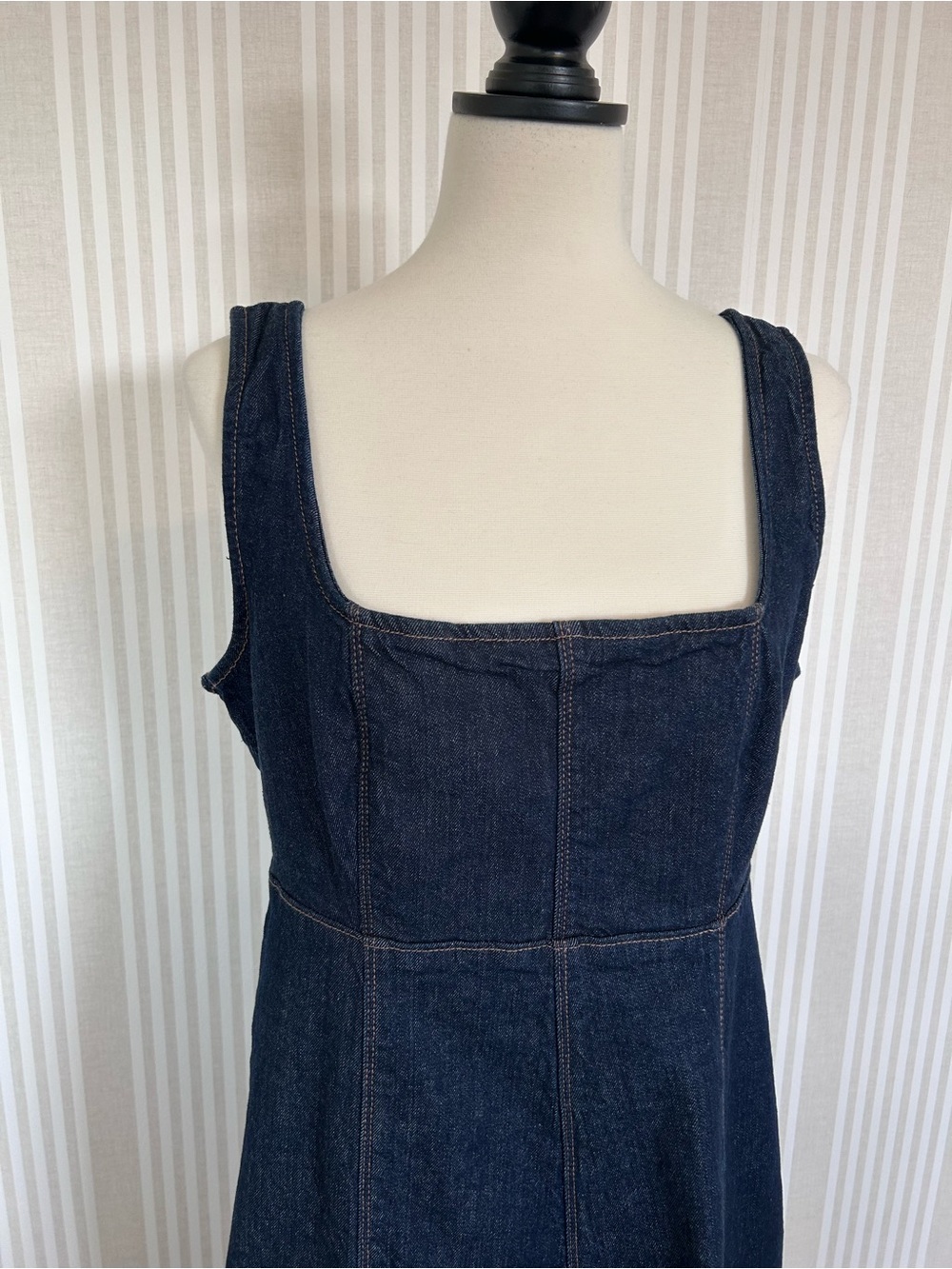 Old Navy Fit & Flare Sleeveless Square Neck Denim Midi Dress Dark Rinse Medium - Picture 4 of 7